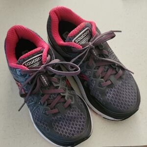 Saucony Women's Charcoal and Pink Sneakers